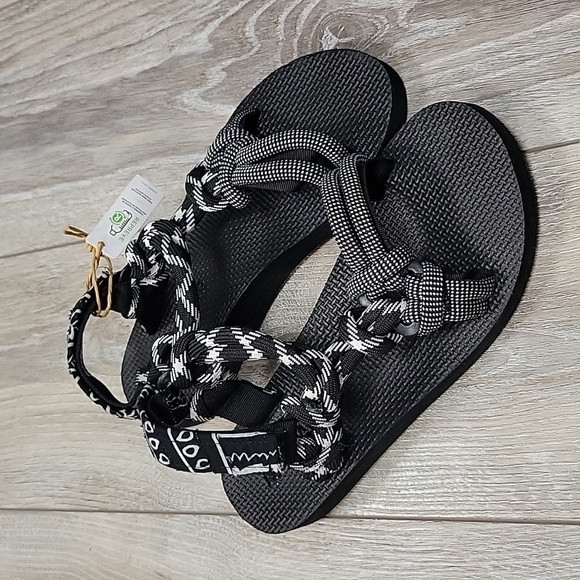 Arizona Love Size 7 1/2 38 Black and White Printed Trekky Rope Sandal NWT - Picture 1 of 6